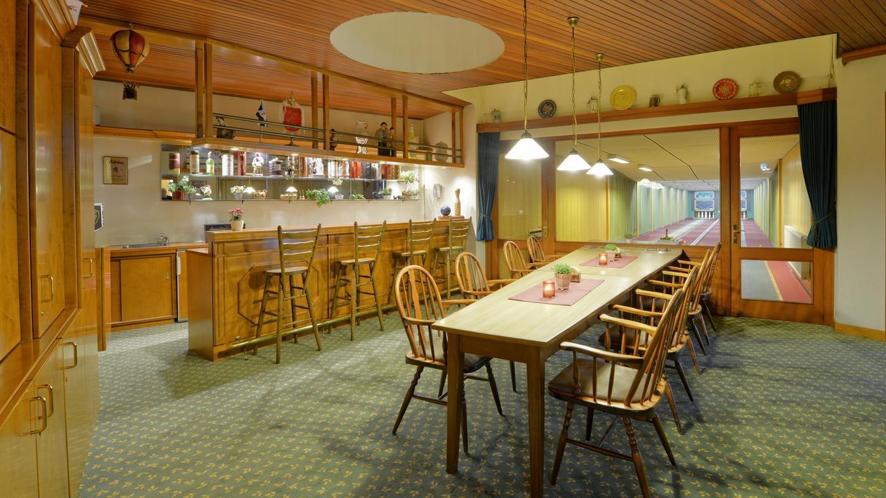 בוקסטהודה Landhotel Zur Eiche מראה חיצוני תמונה