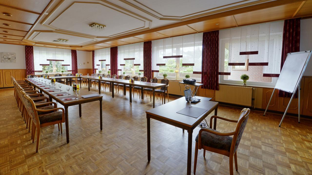 בוקסטהודה Landhotel Zur Eiche מראה חיצוני תמונה